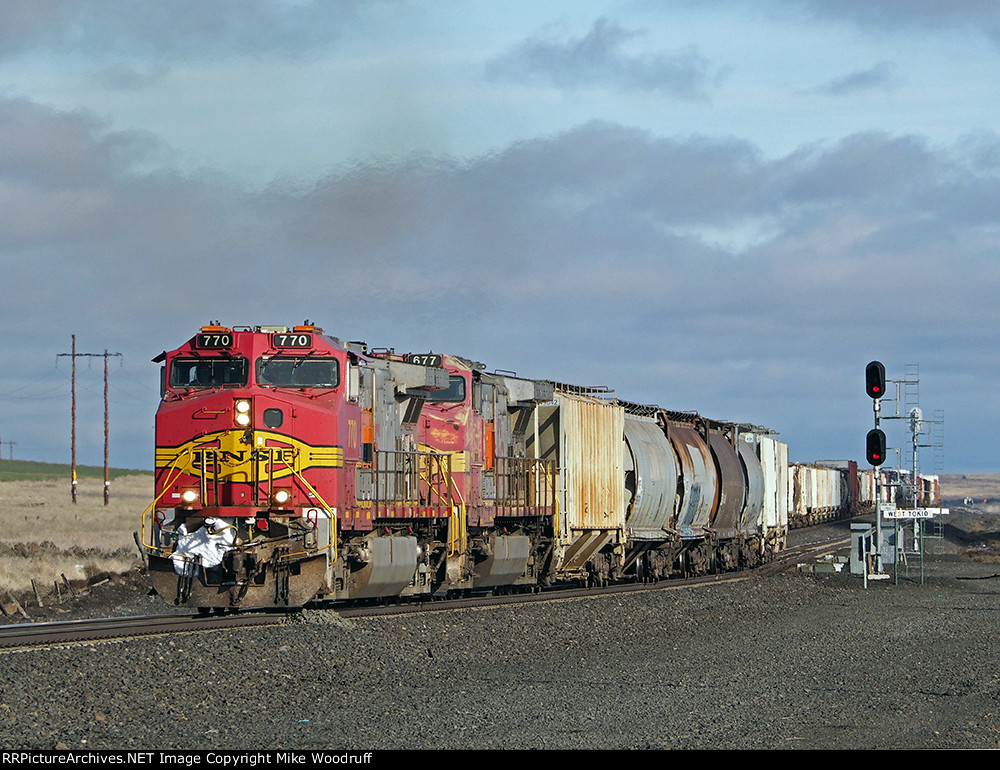 BNSF 770